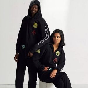 Unisex Our Universe Boba Fett Black Star Wars Themed Hooded Union Suit Medium